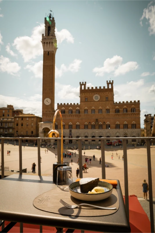 ristorante pizzeria costa siena dehor piazza del campo compleanno